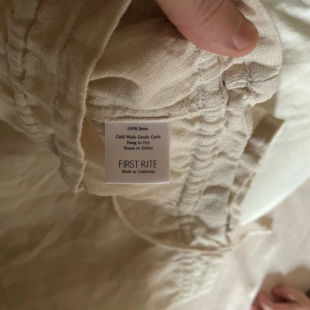 First Rite Linen Blouse - Picture 3 of 7